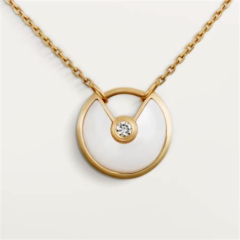 amulette de cartier necklace price.